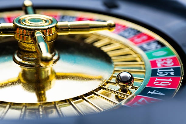 Mobile interface showing Lightning Baccarat betting options on laris 88